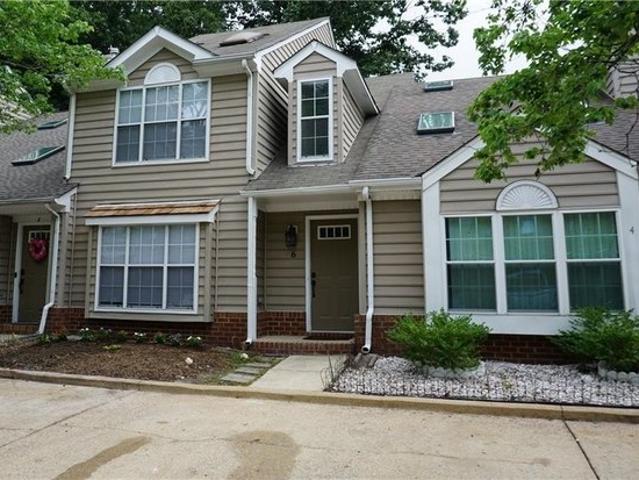 Townhouse for sale in Virginia