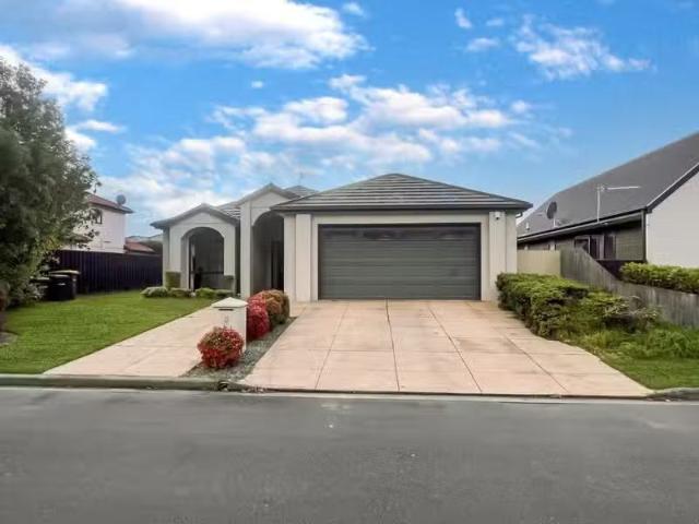 House for rent in Chaslands, Canterbury