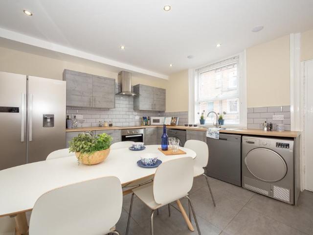 House for rent in Hyde Park, Leeds