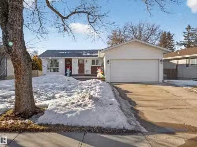 House for sale in Sherwood Park, Alberta
