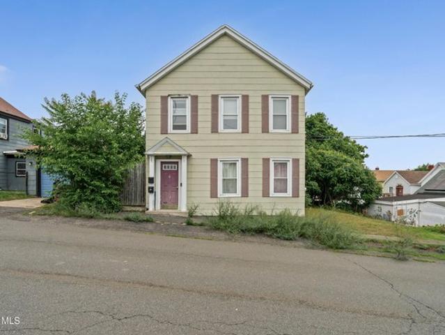 House for sale in Saratoga, New York