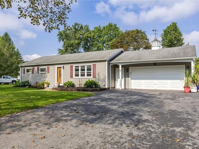 House for sale in Spencerport, New York