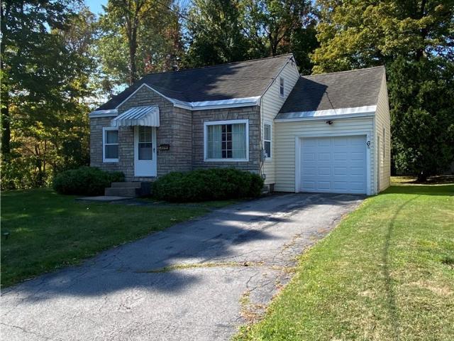 House for sale in Oneida, New York