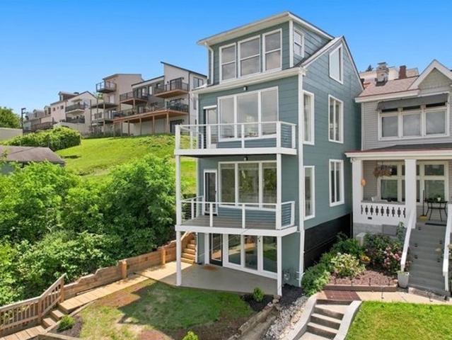 House for sale in Pittsburg, Pennsylvania