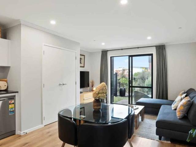 Townhouse for rent in Kumeū Central, Rodney