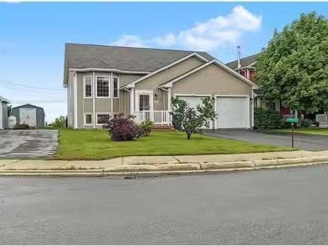 House for sale in Manuels, Newfoundland And Labrador