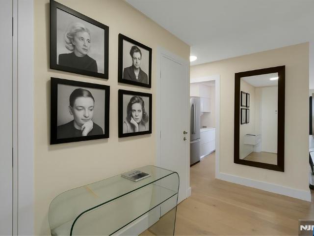 House for sale in Fort Lee, New Jersey