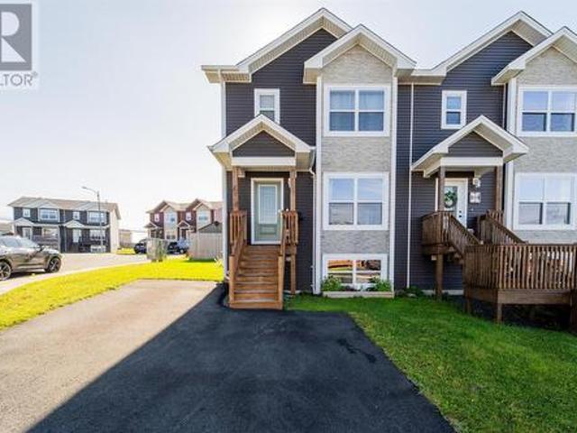 House for sale in Mount Pearl, Newfoundland And Labrador