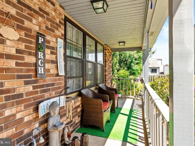 Townhouse for sale in Windsor, New Jersey