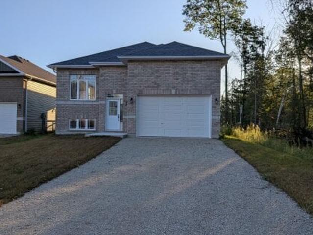 House for sale in Wasaga Beach, Ontario