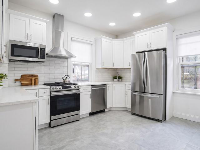 House for sale in The Bronx, Mount Vernon