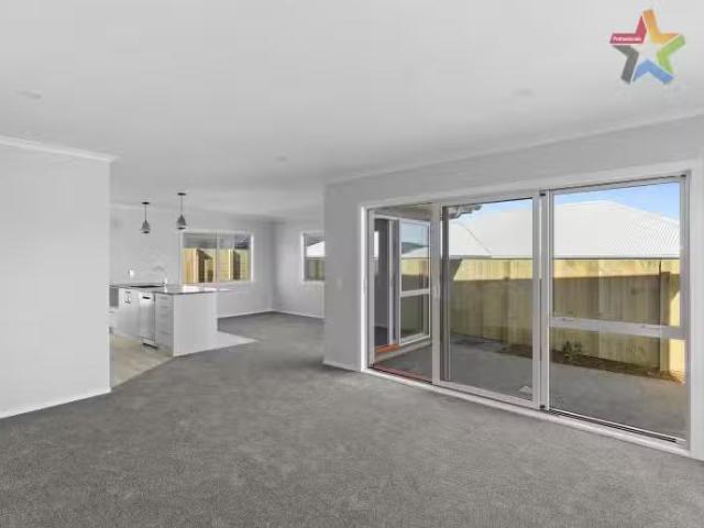 House for sale in Days Bay, Wellington