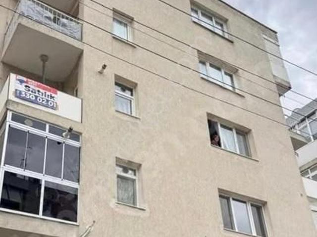 Karşiyaka, İzmir içerisinde satılık mülk