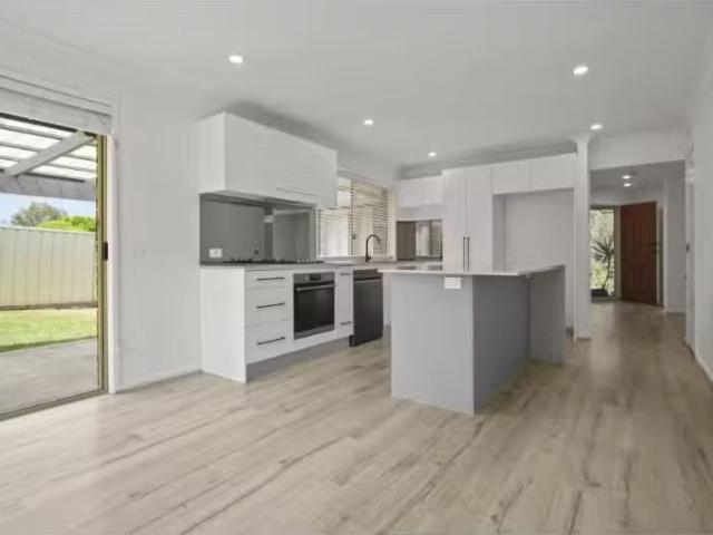 House for rent in Blue Haven, Central Coast Council