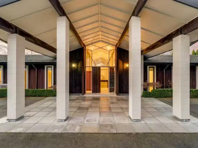 House for sale in Chaslands, Canterbury