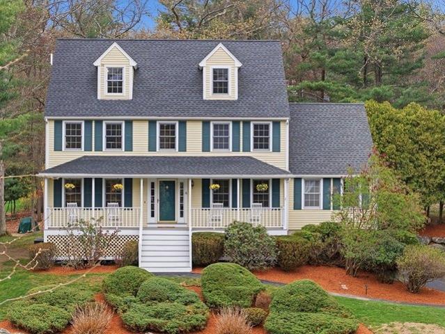 House for sale in North Reading, Massachusetts