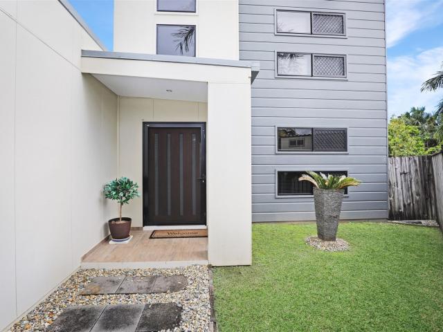 House for rent in Mount Sheridan, Queensland