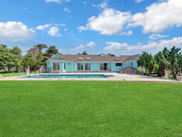 House for sale in Sagaponack, New York