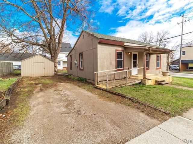 House for sale in Lapeer, Michigan