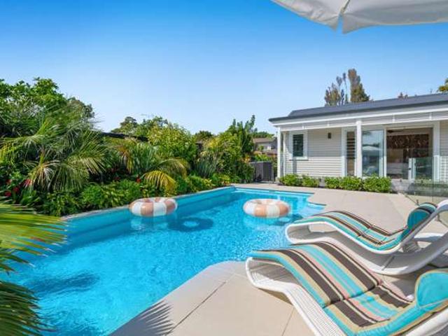 House for sale in Whangaparaoa