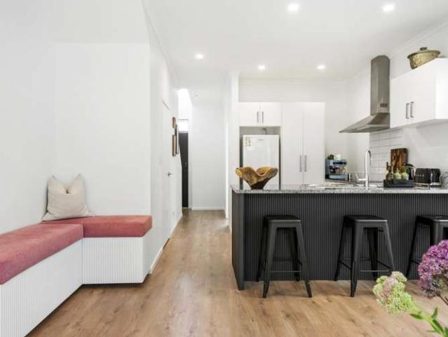 Townhouse for sale in Paremoremo