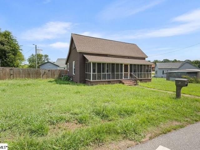 House for sale in Pelzer, South Carolina