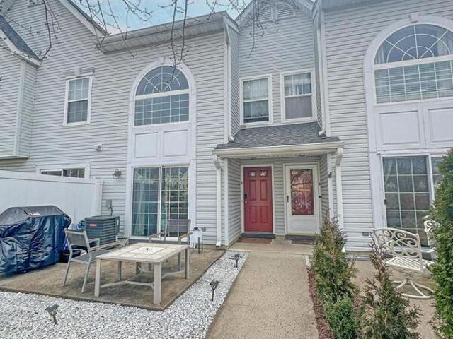 Condo for sale in Tinton Falls