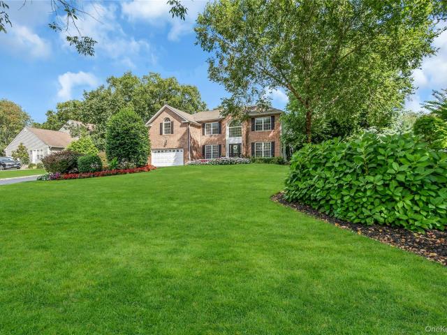 House for sale in Smithtown, New York