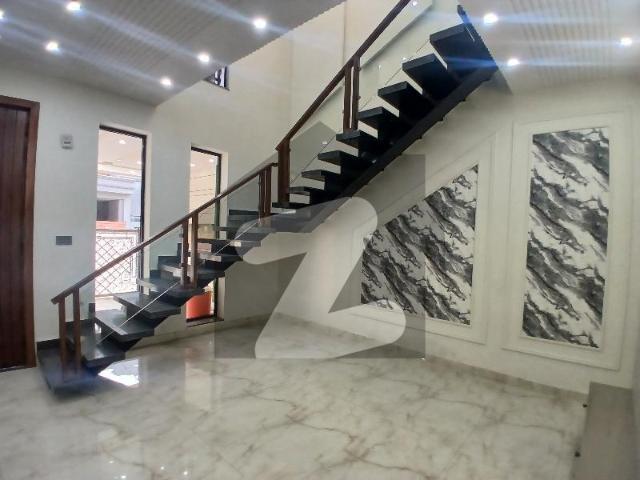 House for sale in Faisalabad, Islamabad Capital Territory