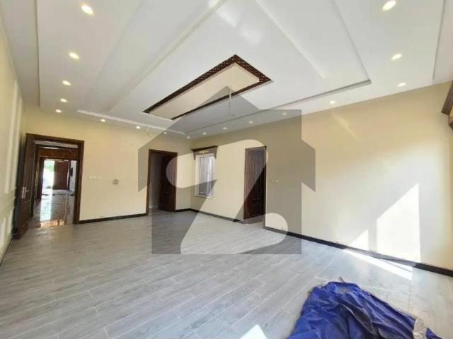 House for sale in Faisalabad, Islamabad Capital Territory