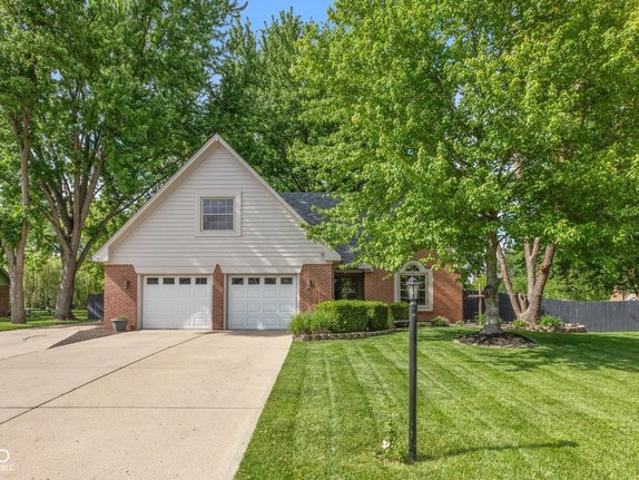 House for sale in Whiteland, Indiana
