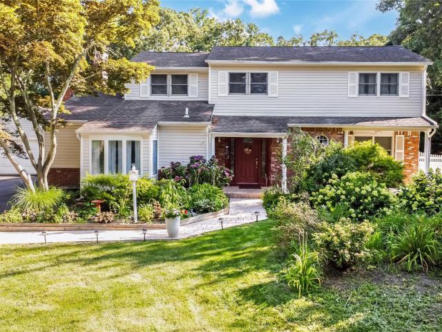 House for sale in Bohemia, New York