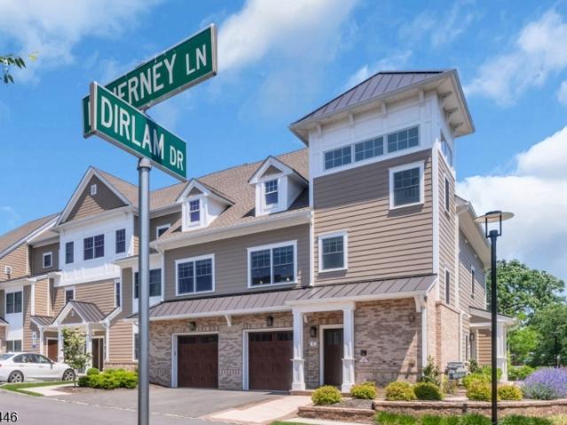 Townhouse for sale in Florham Park, New Jersey