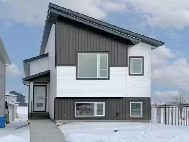 House for sale in Red Deer