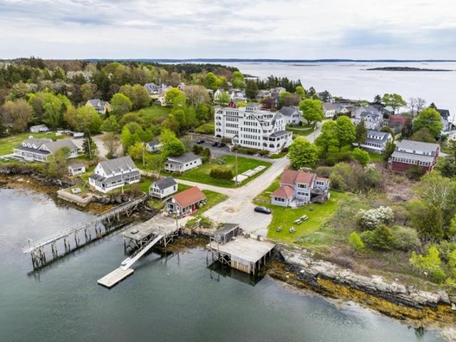 Condo for sale in Bailey Island, Maine