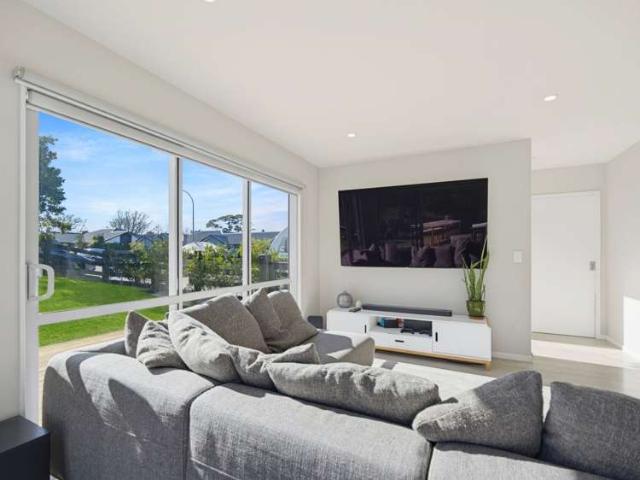 House for sale in Kaukapakapa