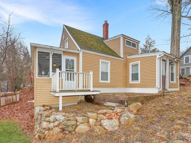 House for sale in New Hampshire