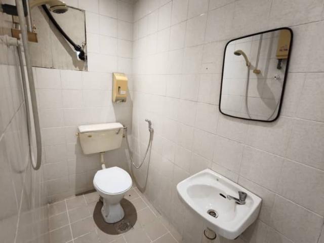 Room for rent in Petaling, Damansara Damai