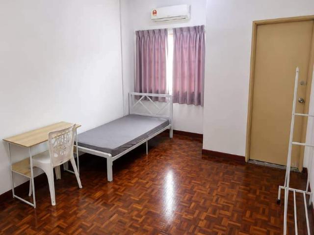 Room for rent in Alam Impian, Selangor