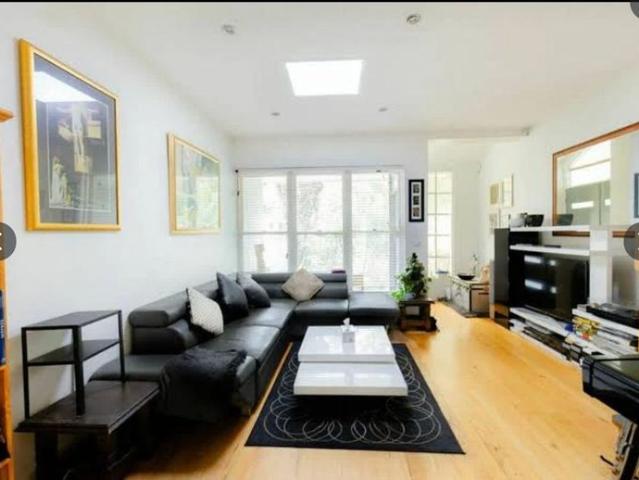 Townhouse for rent in Camerons Creek, Victoria