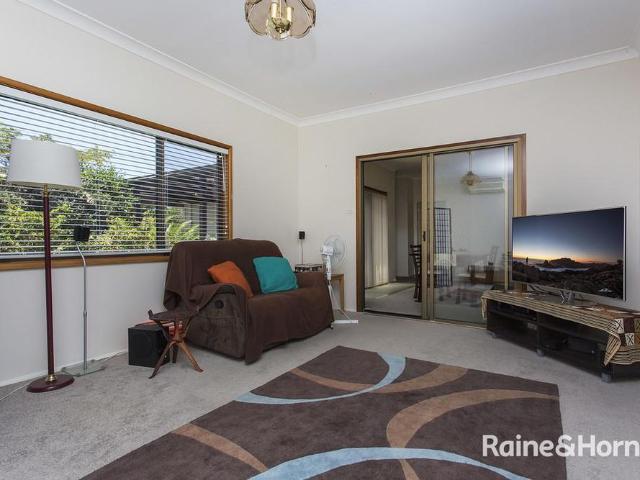 House for rent in Wollongong West, New South Wales