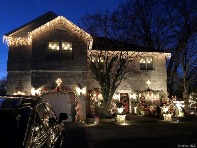 House for sale in North Bellport, Town of Brookhaven