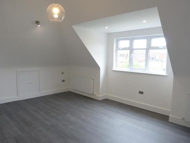 House for rent in Hendon Central, The Hyde