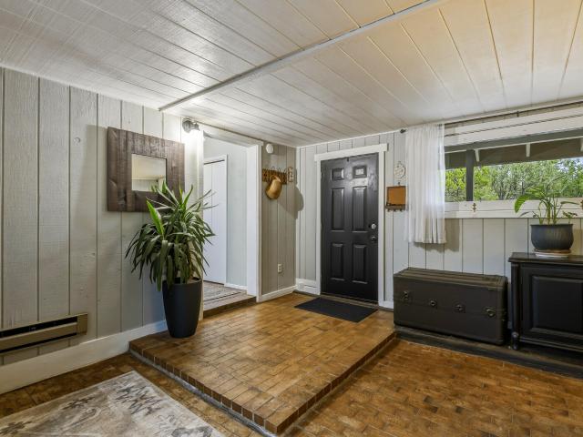 House for sale in Cedar Crest, New Mexico