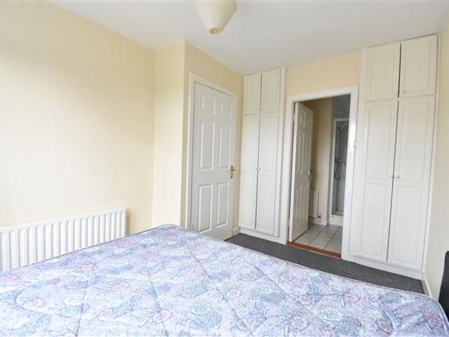 Terraced House for sale in Loch Garman, North Tipperary