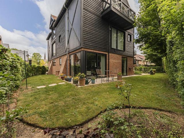 Apartment for rent in Wingham, Ash
