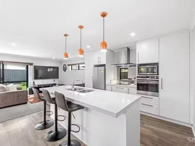 House for sale in Pauatahanui, Wellington