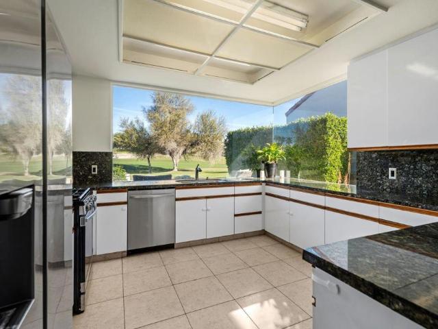 Condo for sale in Rancho Mirage, California