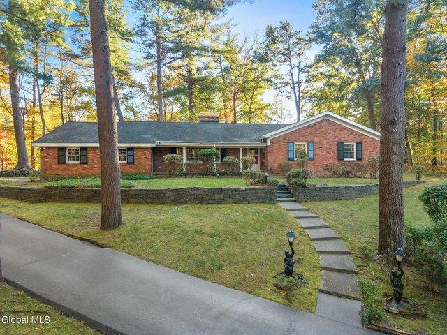 House for sale in Town of Guilderland, Albany County
