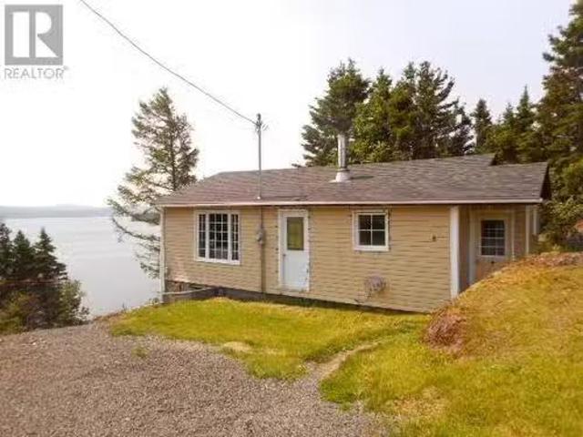 House for sale in Springdale, Newfoundland And Labrador
